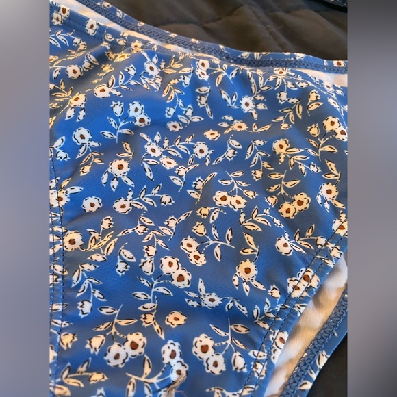 BLUE TWO PIECE BATHING SUIT WITH COVERUP - Picture 7 of 9